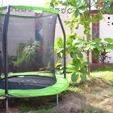 Fully Aircondition 3Bed Villa- A C- Wifi- Hotwater Freetown Exterior foto