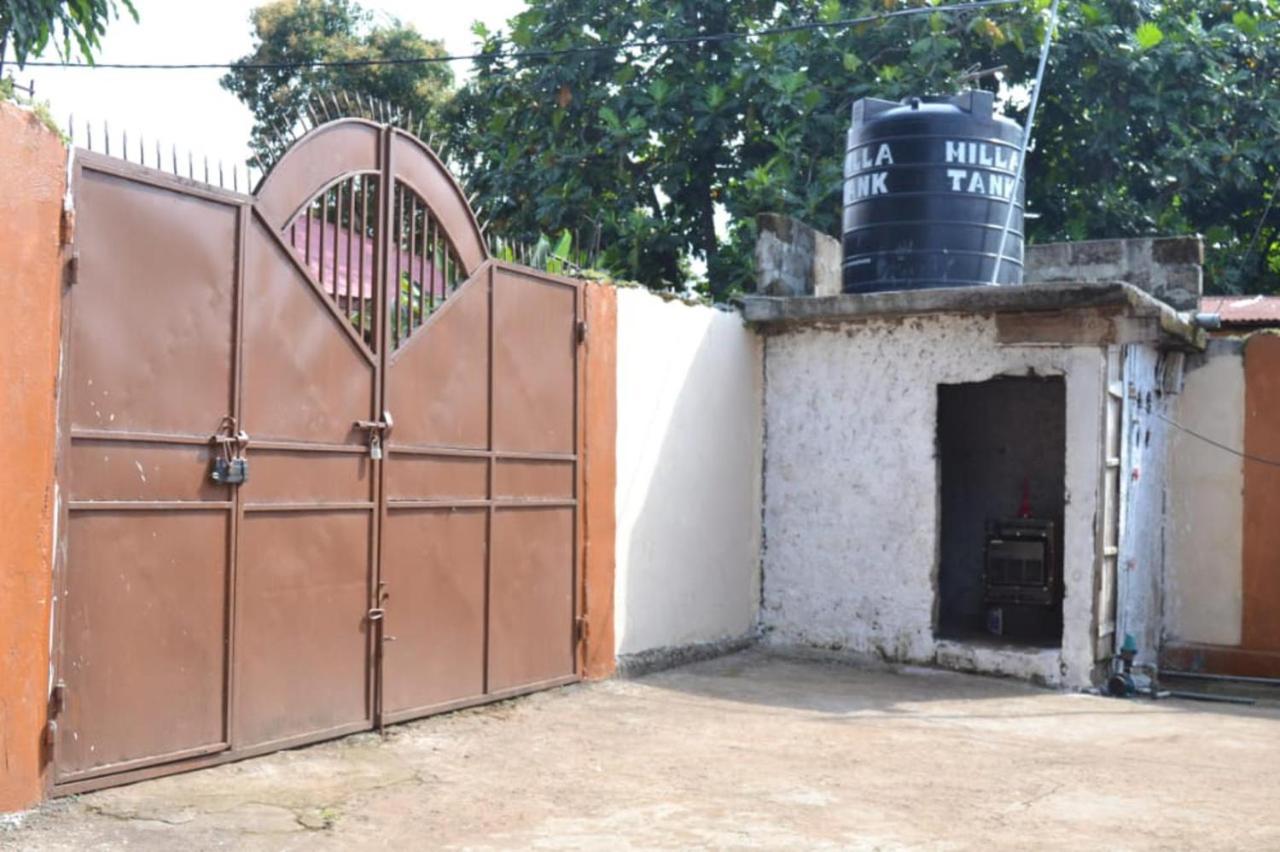 Fully Aircondition 3Bed Villa- A C- Wifi- Hotwater Freetown Exterior foto